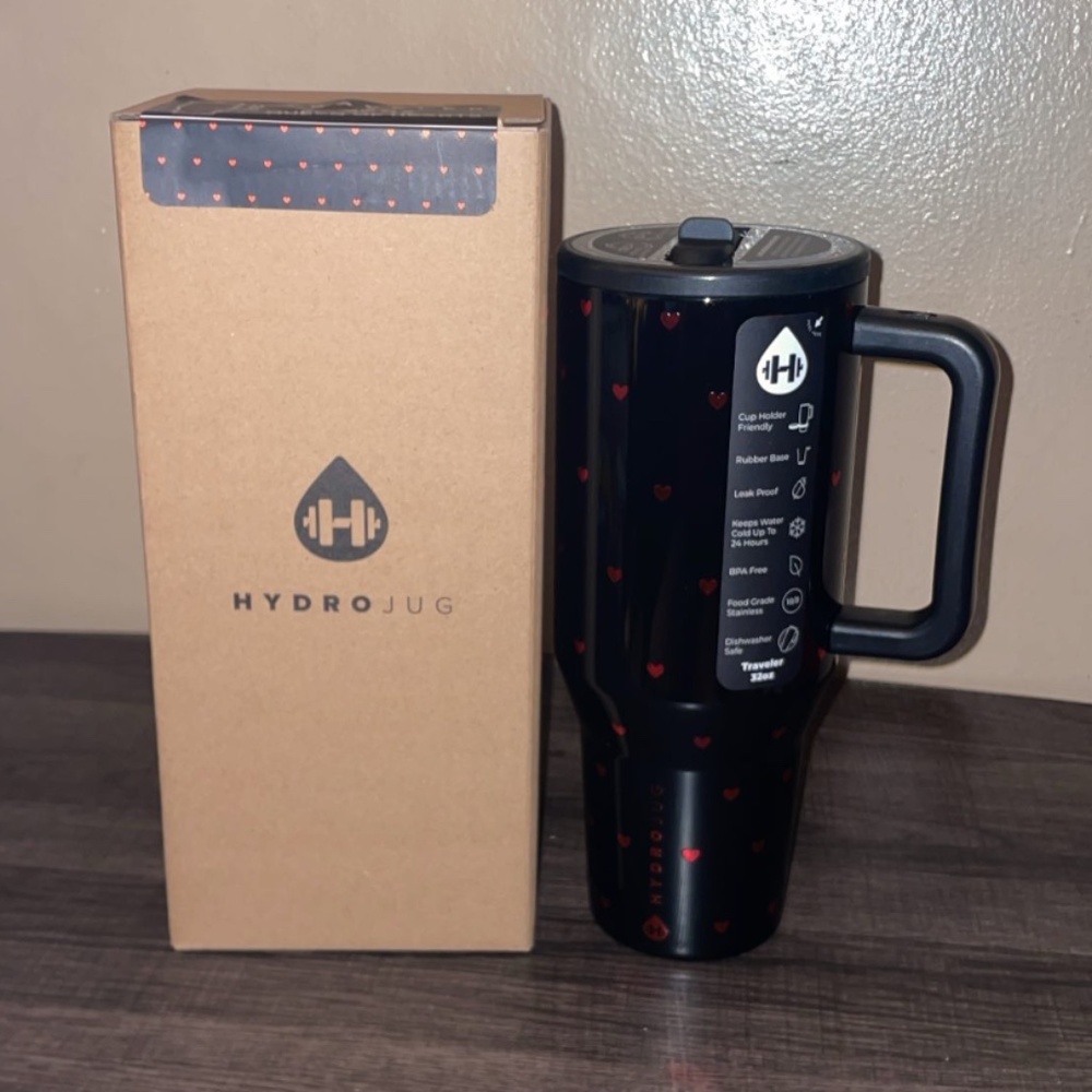 Hydrojug- 32 oz traveler- Queen of Hearts